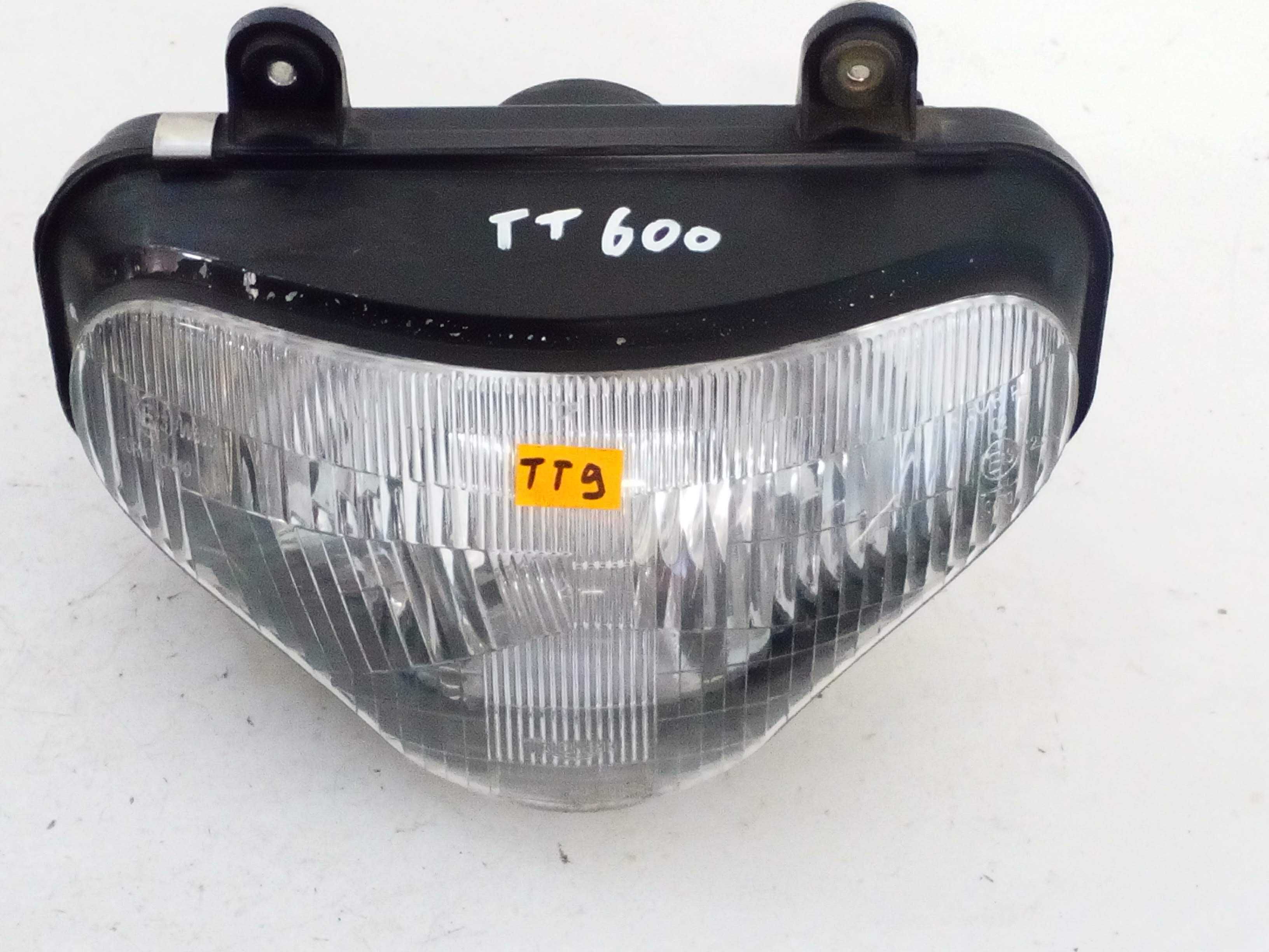 Triumph TT 600 reflektor lampa przód