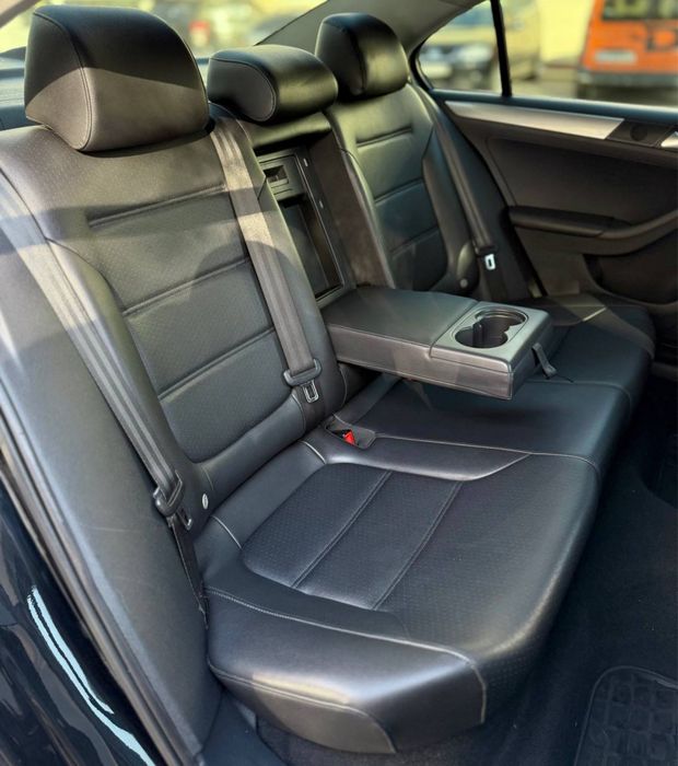 Volkswagen Jetta SE 2014