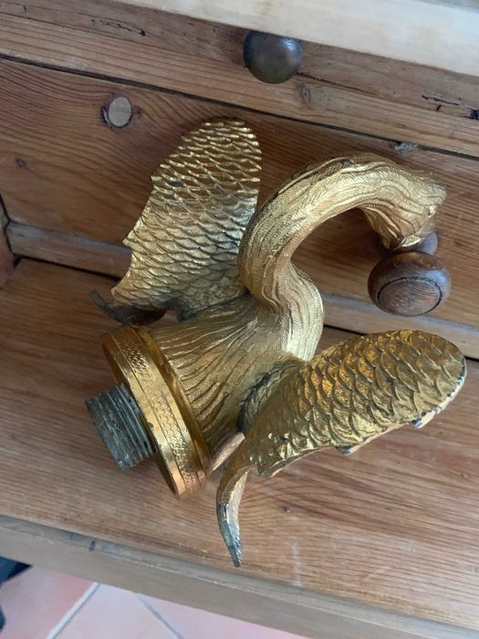 torneira bronze de parede