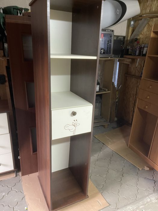 Szaf slupek z szuflada