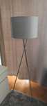Lampa podłogowa, jak nowa 158cm