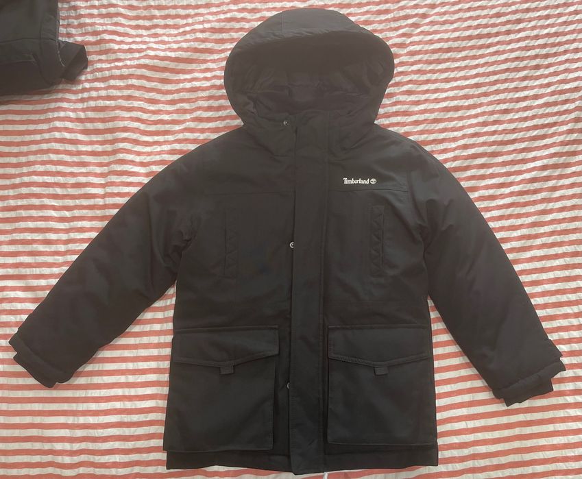 Casaco parka de criança TIMBERLAND em excelente estado.
