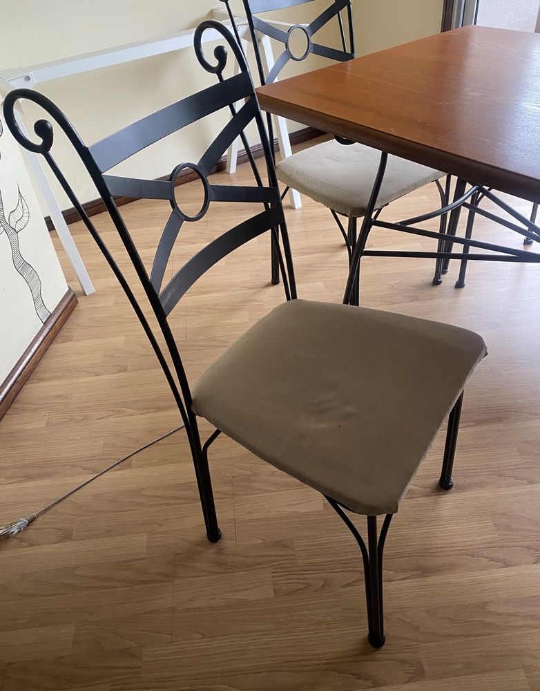 Mesa de jantar com 6 cadeiras