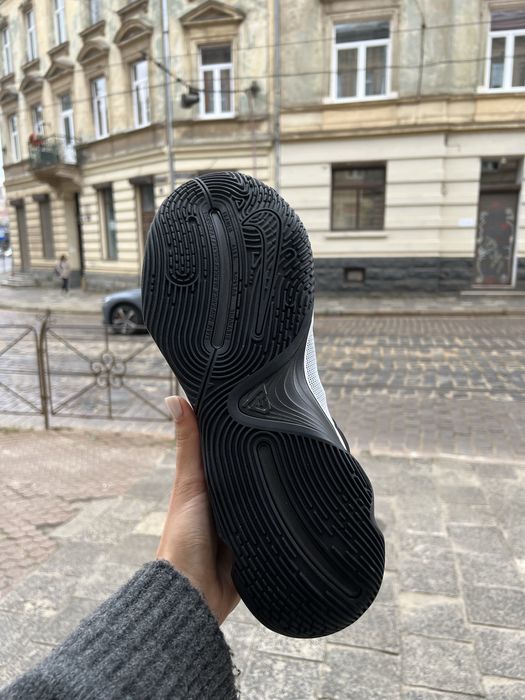 Кросівки баскетбольні Nike giannis immortality 3 чоловічі нові найк