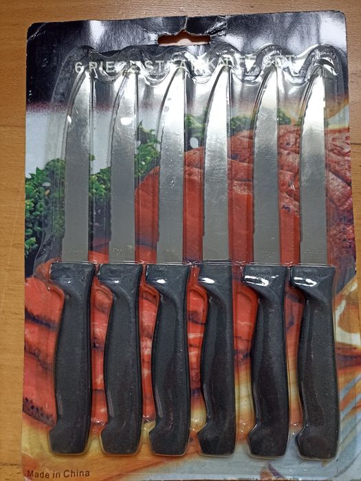 Sześć noży do steków