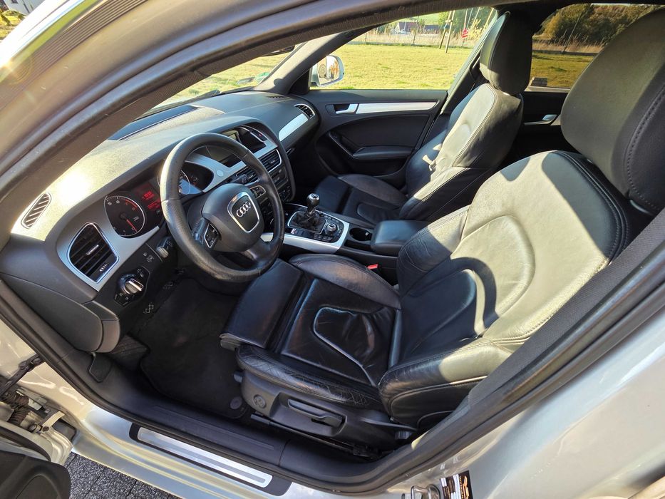 Audi A4 B8 Kombi S-LINE 2,0 TFSI Manual SKÓRA Zarejestrowany