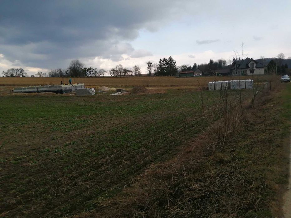 Atrakcyjna działka 15 arów z mediami przy zalewie Krynice!