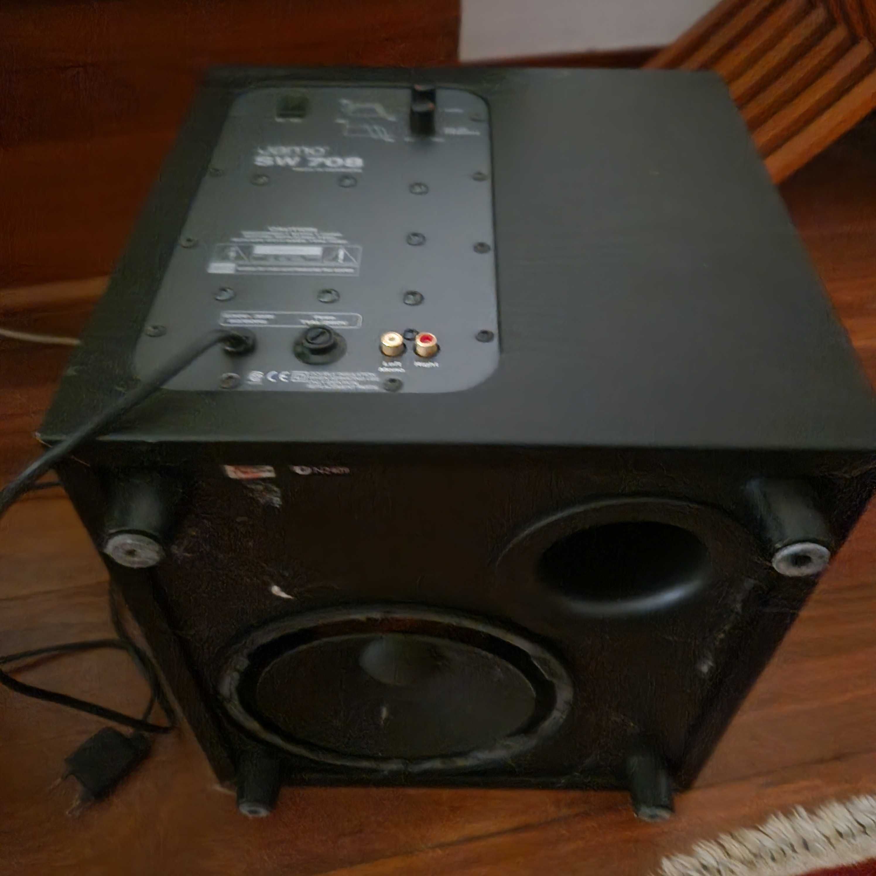 SubWoofer Jamo baixo sem partir os cristais da avó