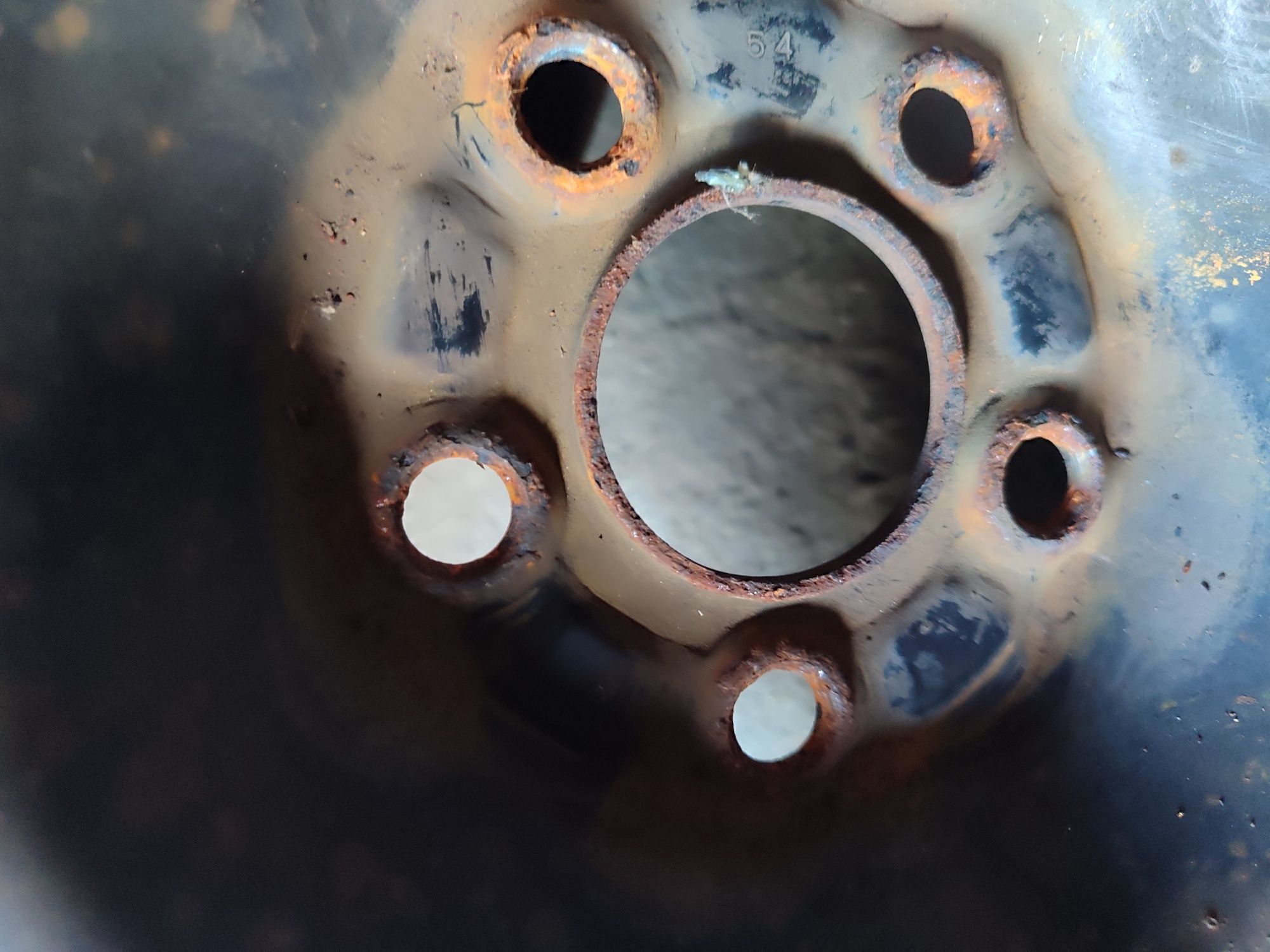 Диски металеві r16 subaru 5.110