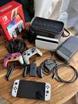 Konsola Nintendo Switch OLED  + zestaw akcesoriów + gry