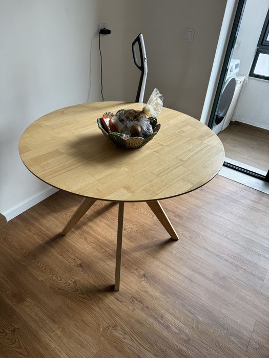 Mesa Redonda Skulm Sekiz 100cm diametro