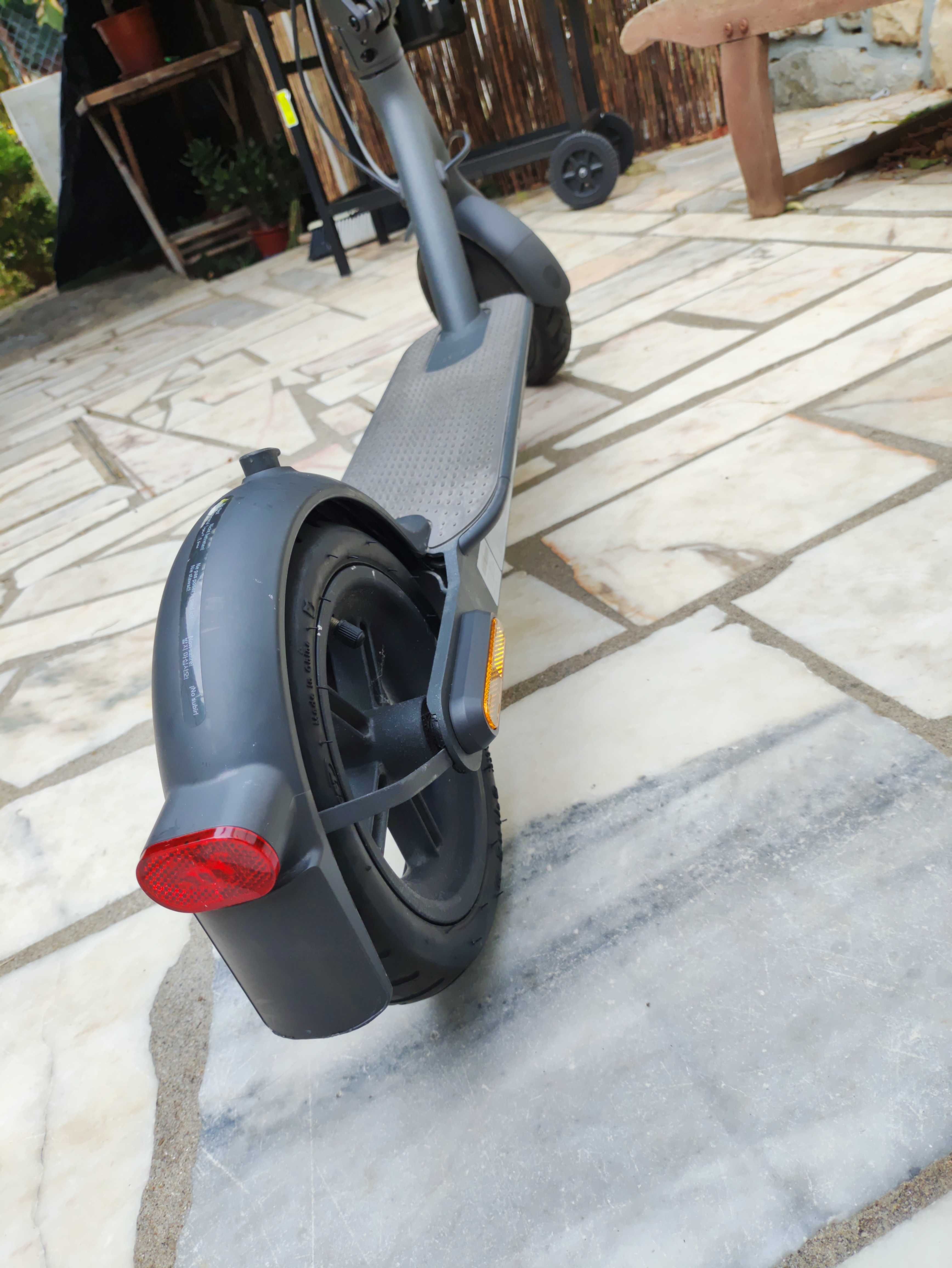 Scooter Xiaomi mi essential
