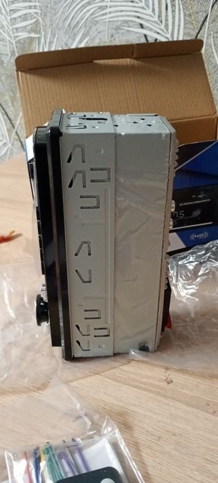 Продам автомагнитолу