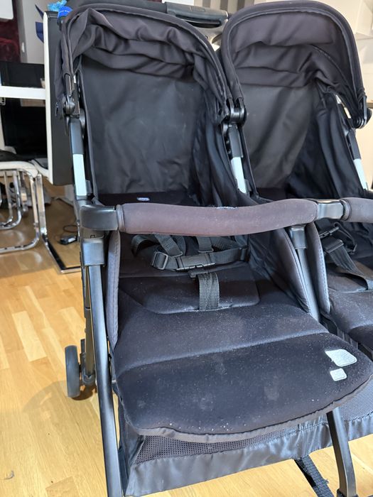 Wozek dla blizniakow