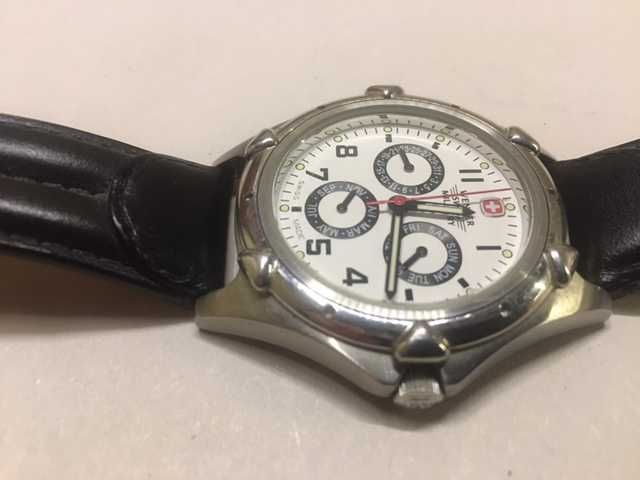 Часы наручные Швейцарские Wenger Swiss Military Годинник бу