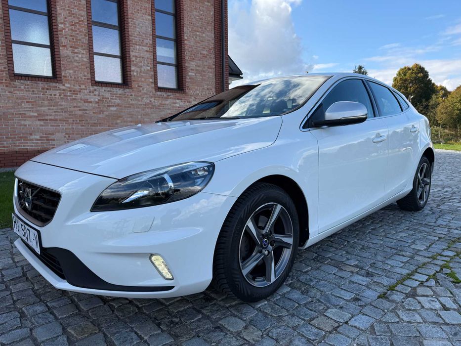 Volvo V40 D2 RDESIGN 2,0 diesel tel.6.00.97.18.18