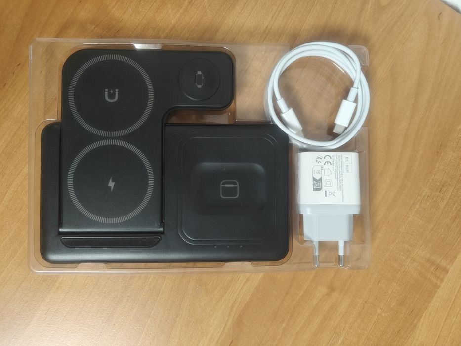 Ładowarka indukcyjna 3 w 1

Telefon,zegarek i słuchawki