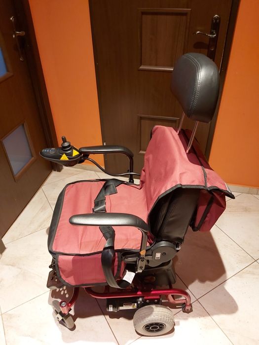 Elektryczny wózek inwalidzki - super stan - używany tylko miesiąc