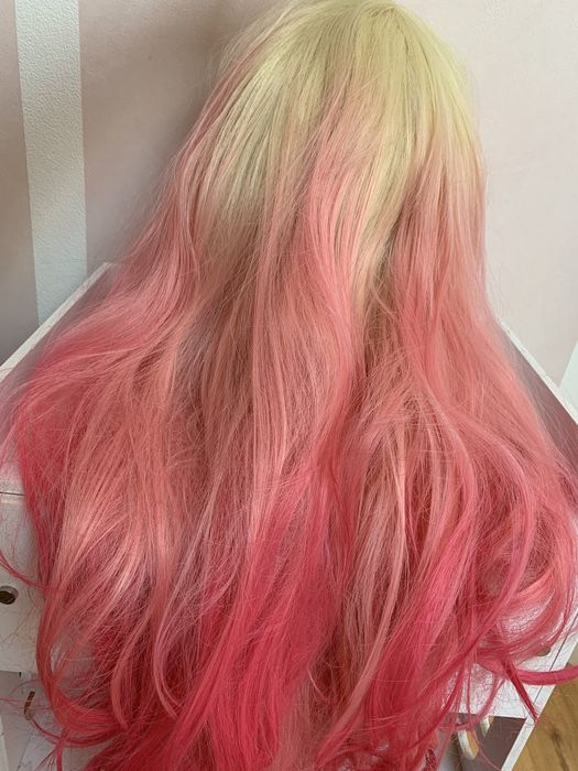 Peruka lace front wig blond platynowa długa różowe ombre kręcona