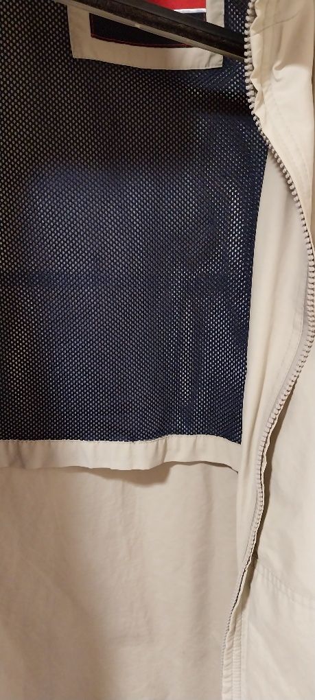 Blusão desportivo cor beje Pierre Cardin N52