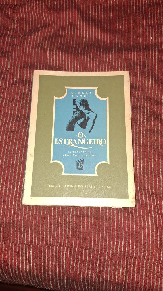 Albert Camus O estrangeiro prefácio Sartre