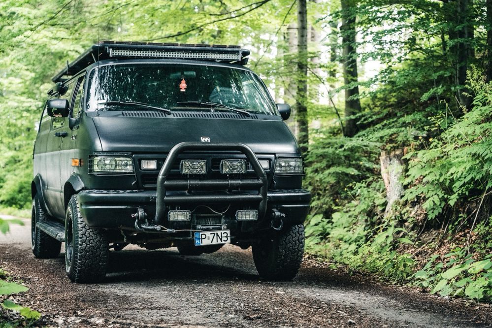 Zamiana Dodge ram Van kamper 4x4 astro  pickup