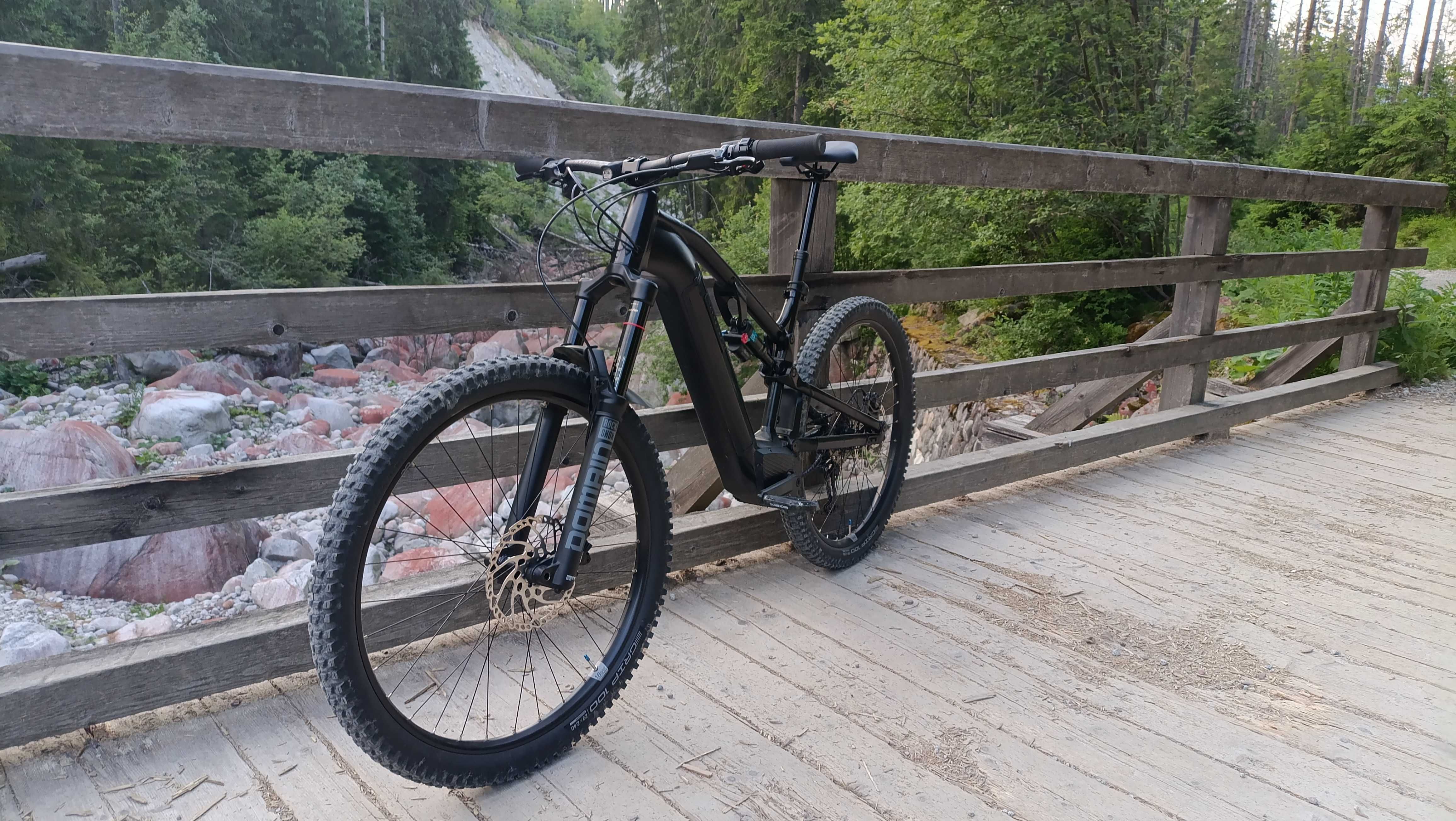 Rower elektryczny do tzw trail enduro ROCKRIDER E-EXPL 500S 29'' r. XL