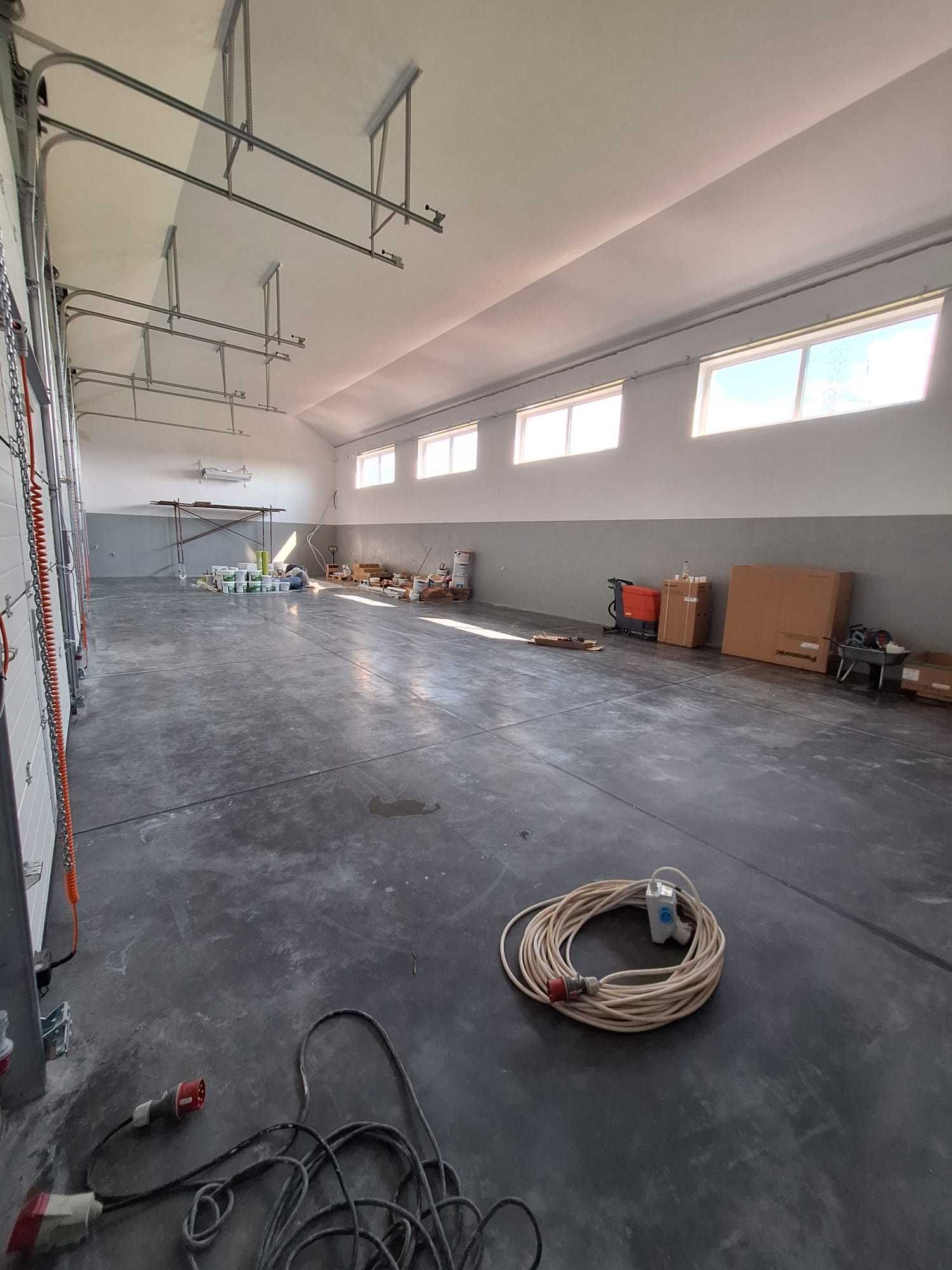 Magazyn/hala + biura i mieszkania na wynajem FOR RENT