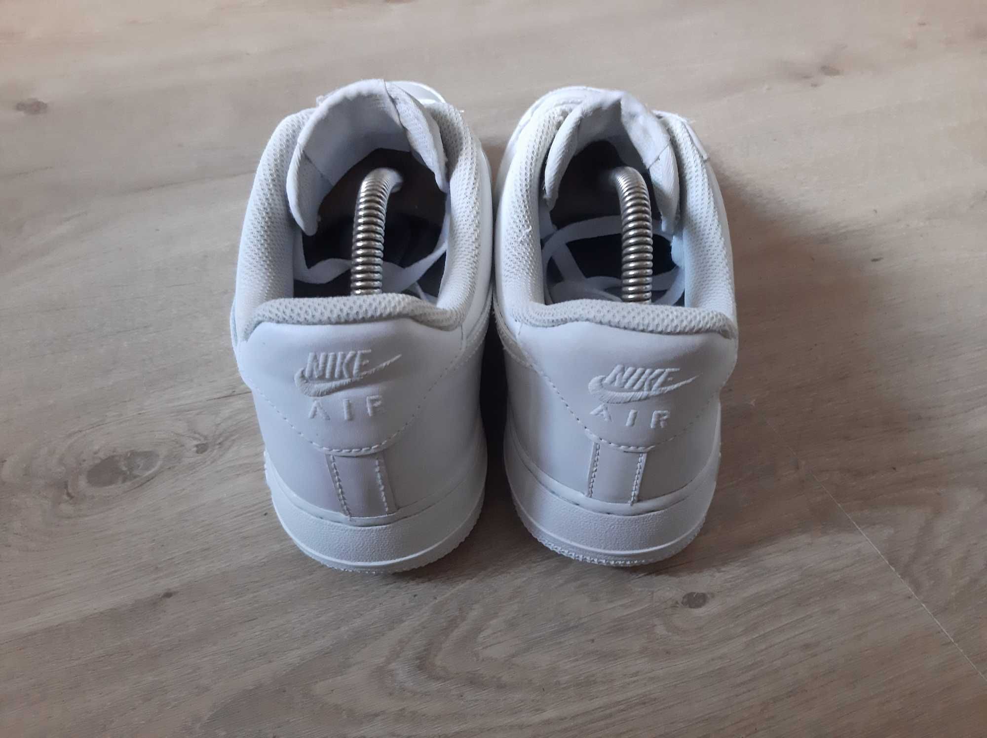 Белоснежные кроссовки Nike air force pixel оригинал