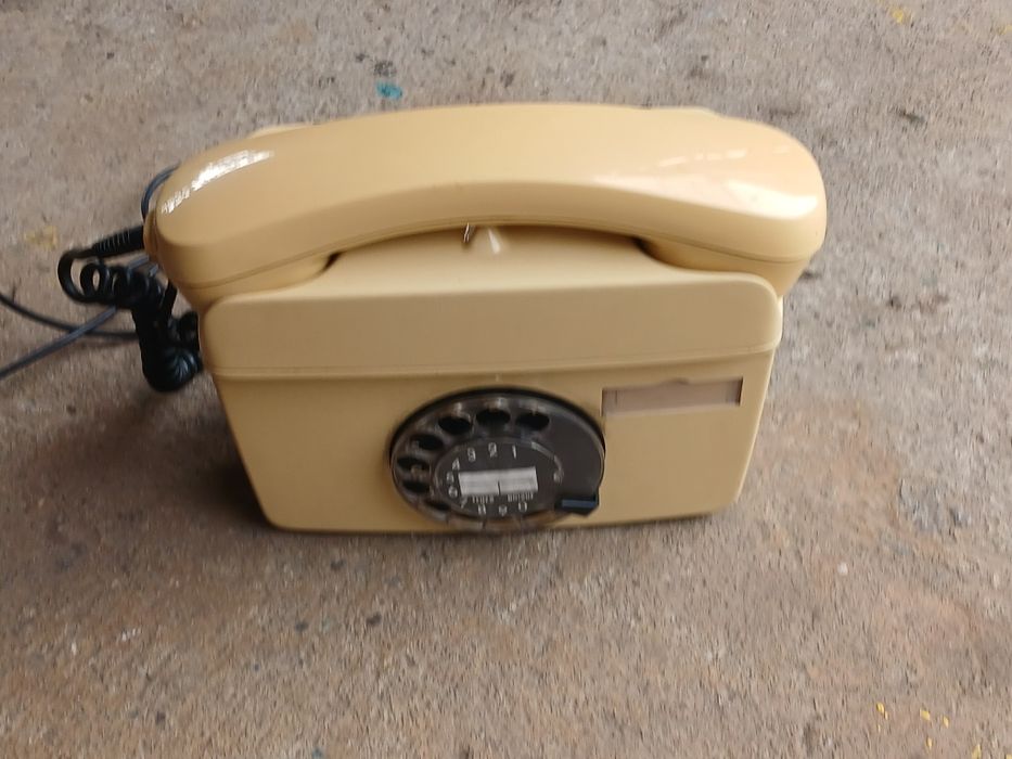 Стаціонарні телефони