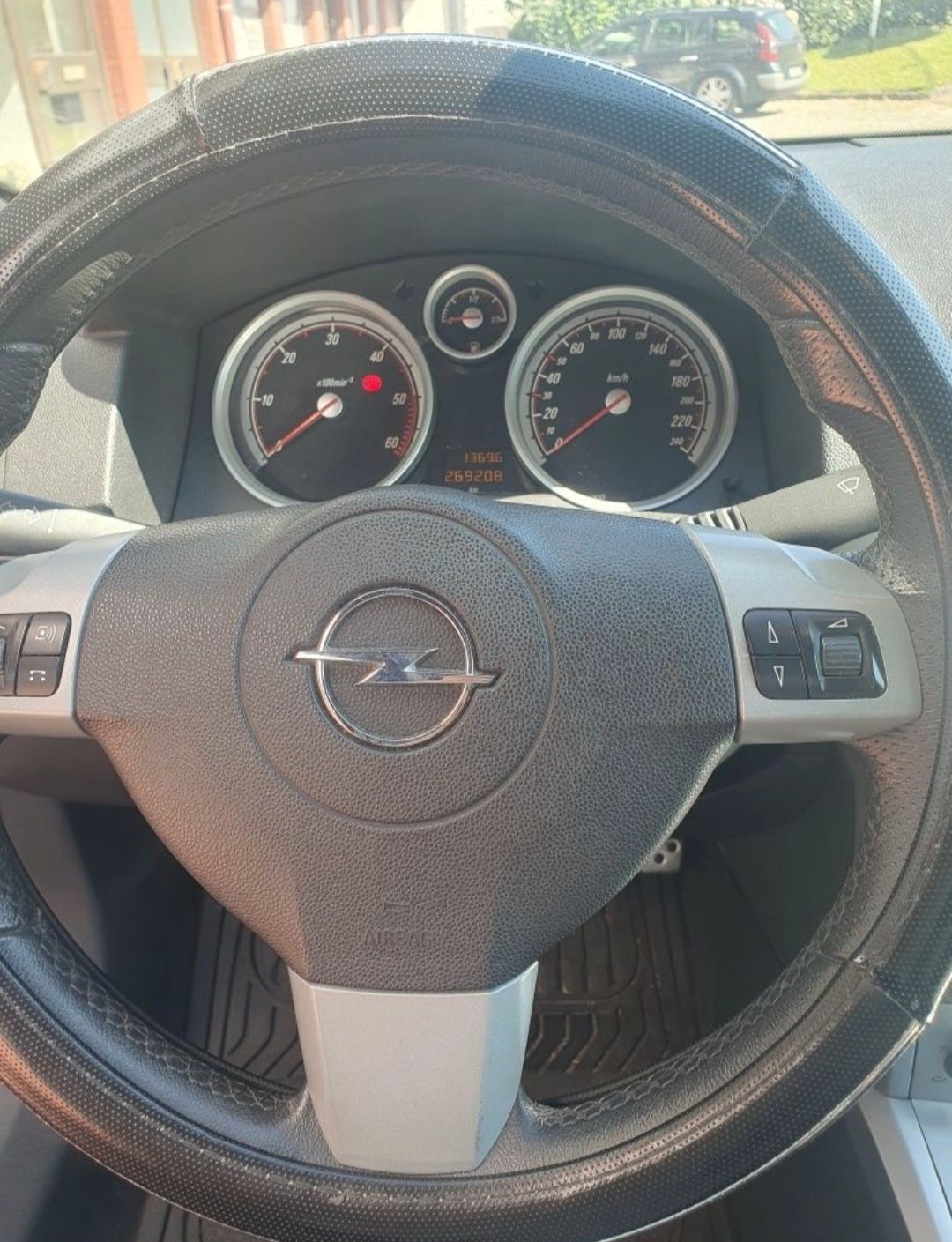 Opel Astra H GTC