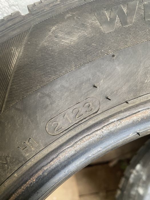 Шини пара 2023 року Hankook 185/65 r15