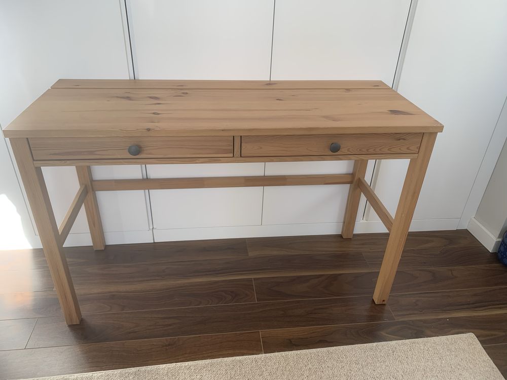Secretaria Ikea, linha HEMNES