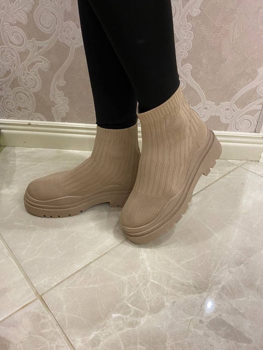 Сапожки зимові сапоги на підборах жіночі  взуття розмір 38 розмір 39