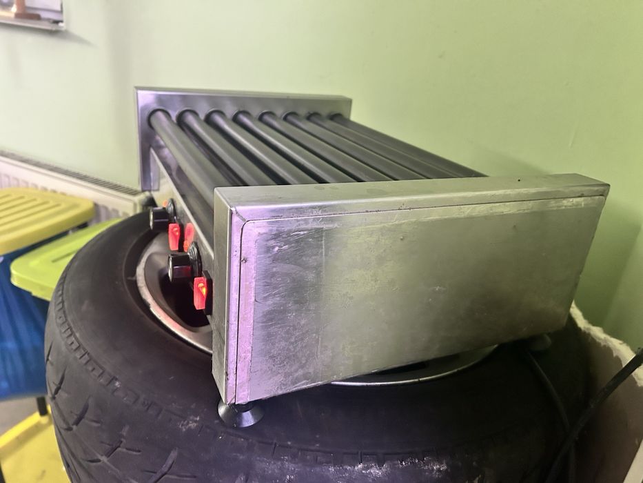 Opiekasz rolkowy do parowek kabanosow itd.