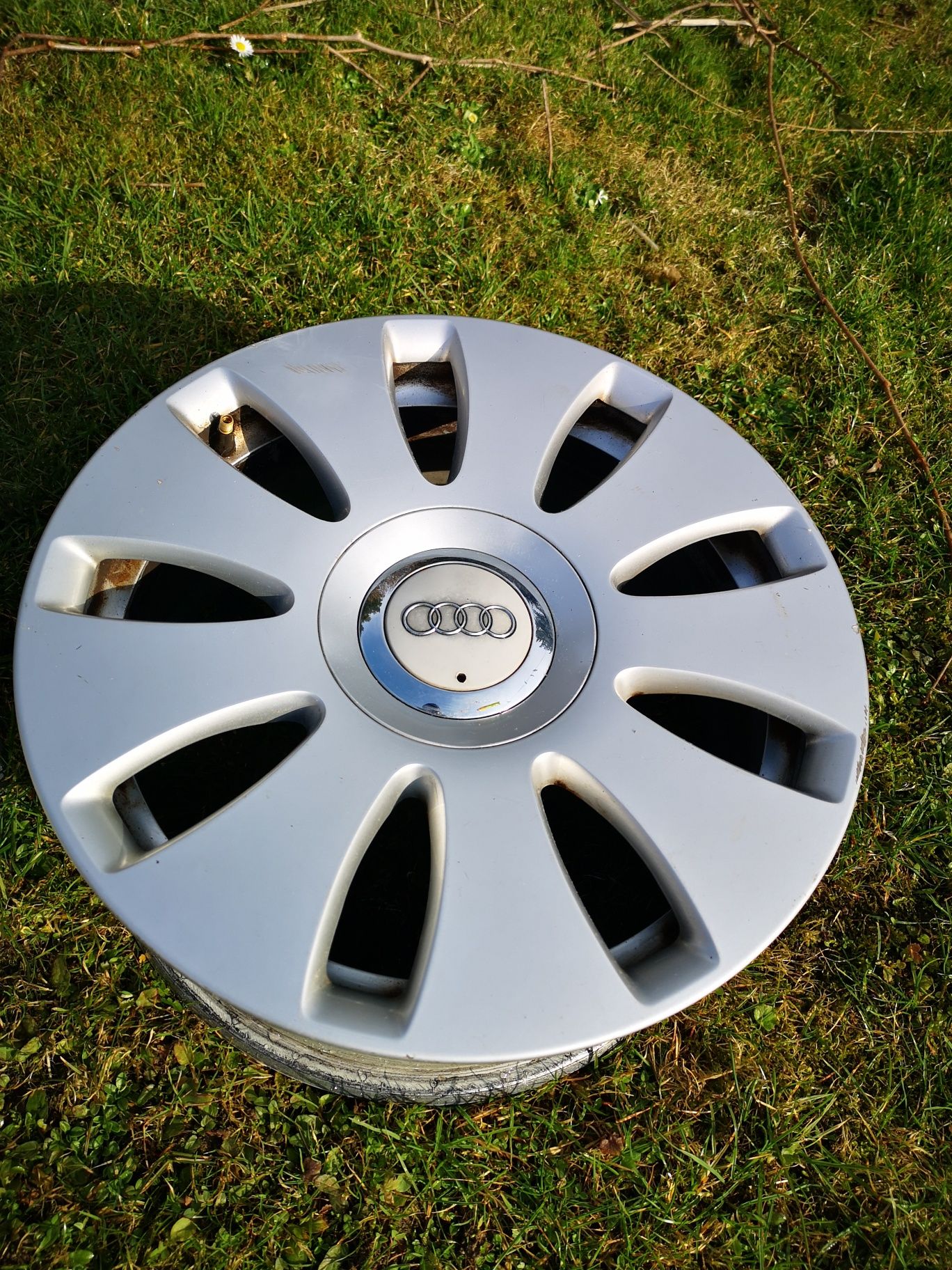 4  Felgi aluminiowe  Audi A4 OE 7.0" x 16" 5x112 ET 42