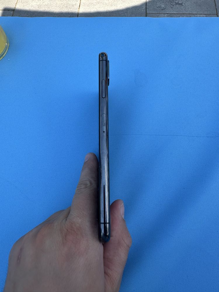 Продам iphone xs max