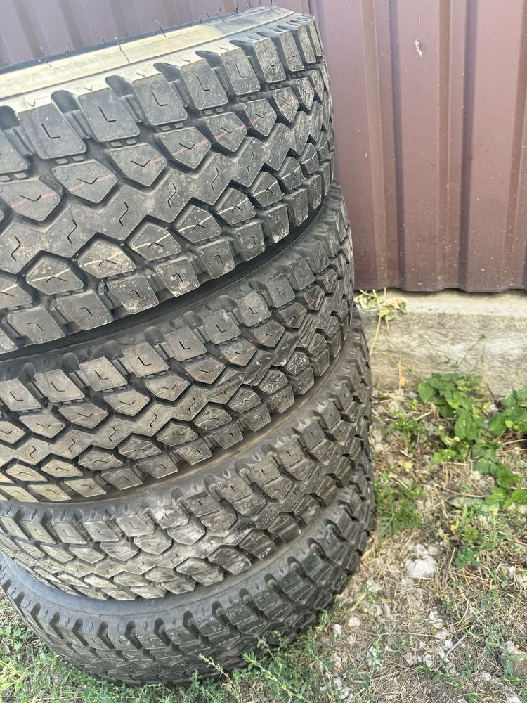 Triangle tr689a 235/75/17.5