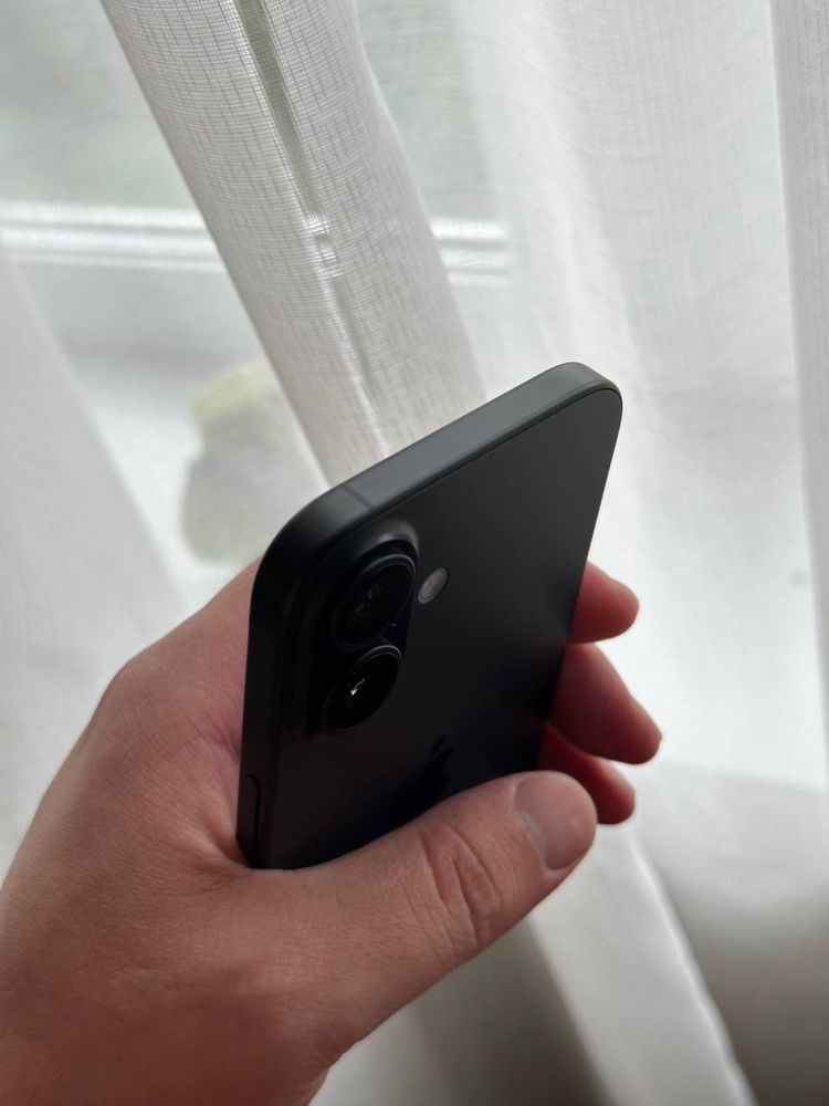 New IPhone 16 128 Neverlock Open Box