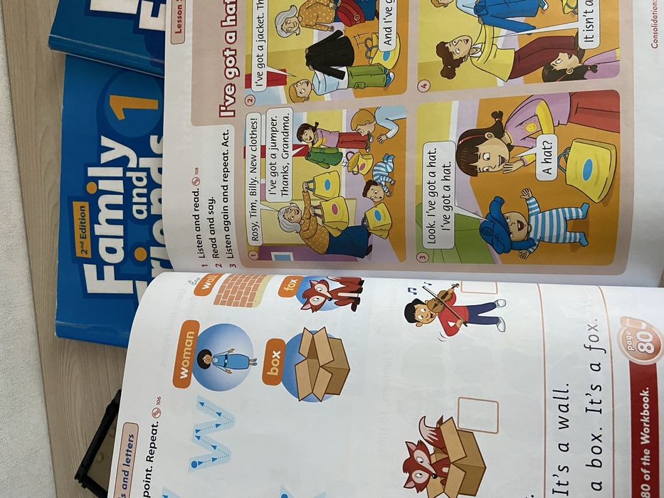 Family and Friends книжка англійська старт