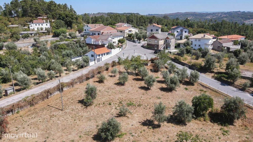 Terreno p/ construção em Fragosela