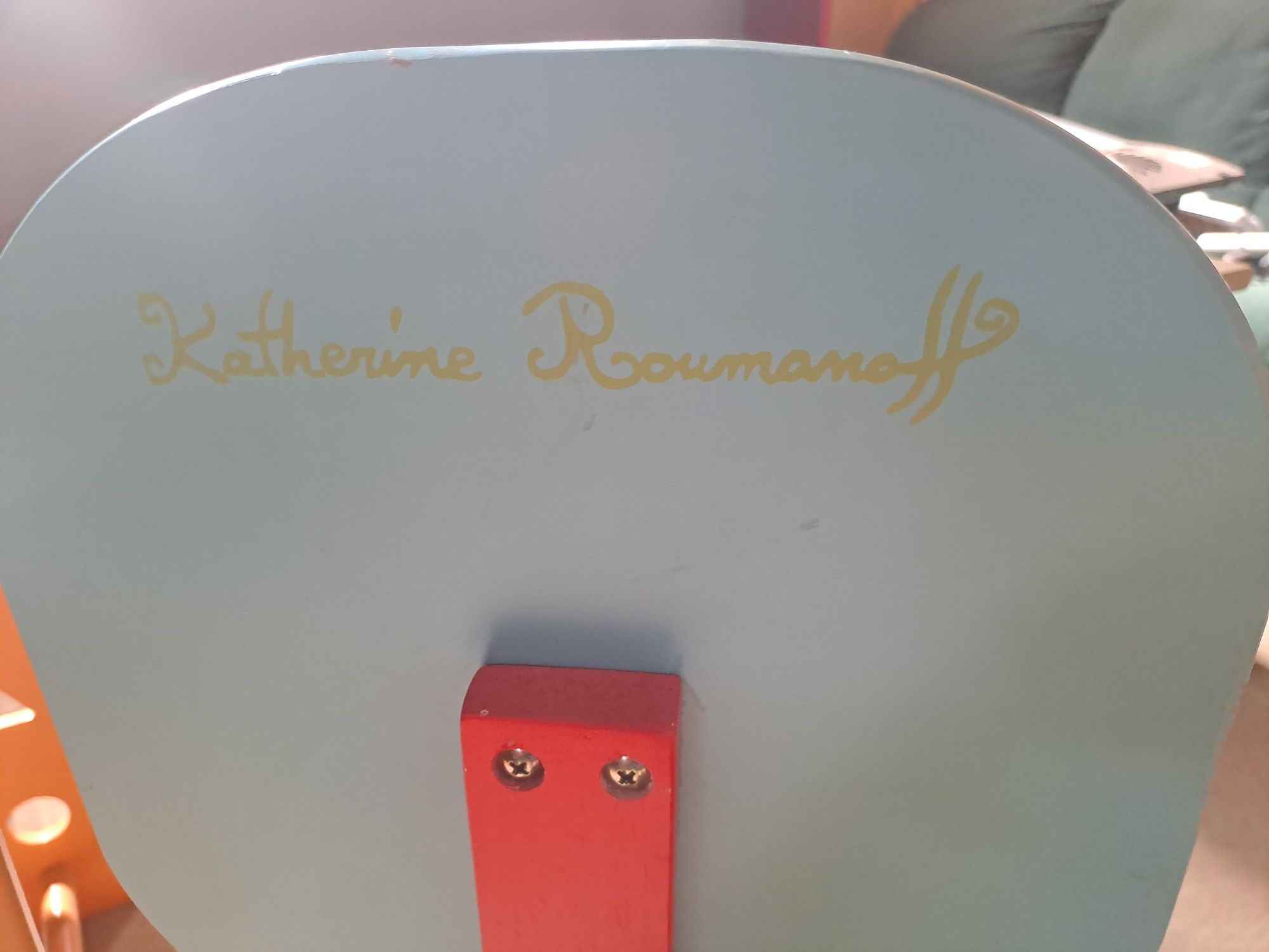 Secretaria e cadeira criança  Katherine Roumanoff