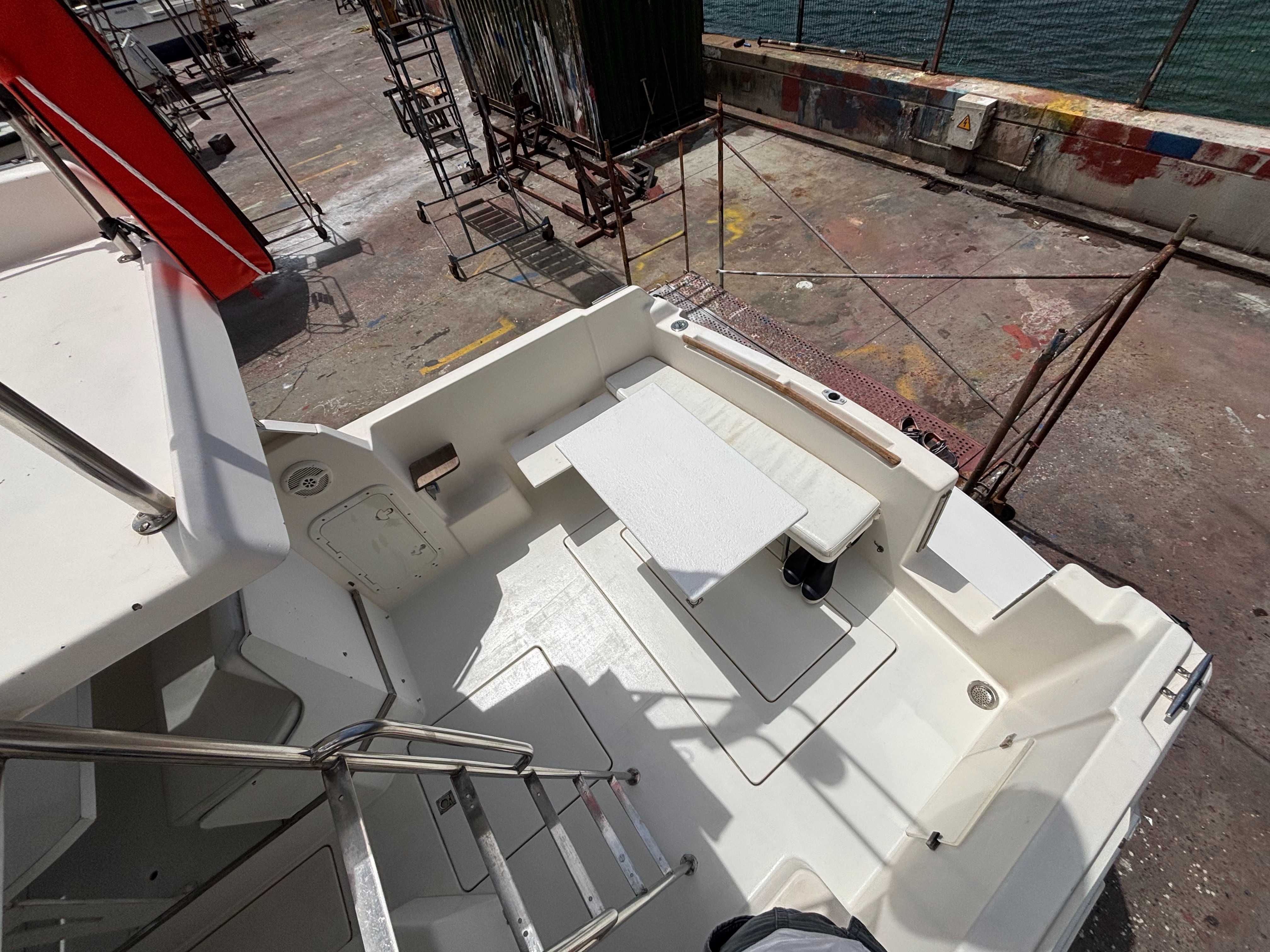 Barco Garin 750 FLy