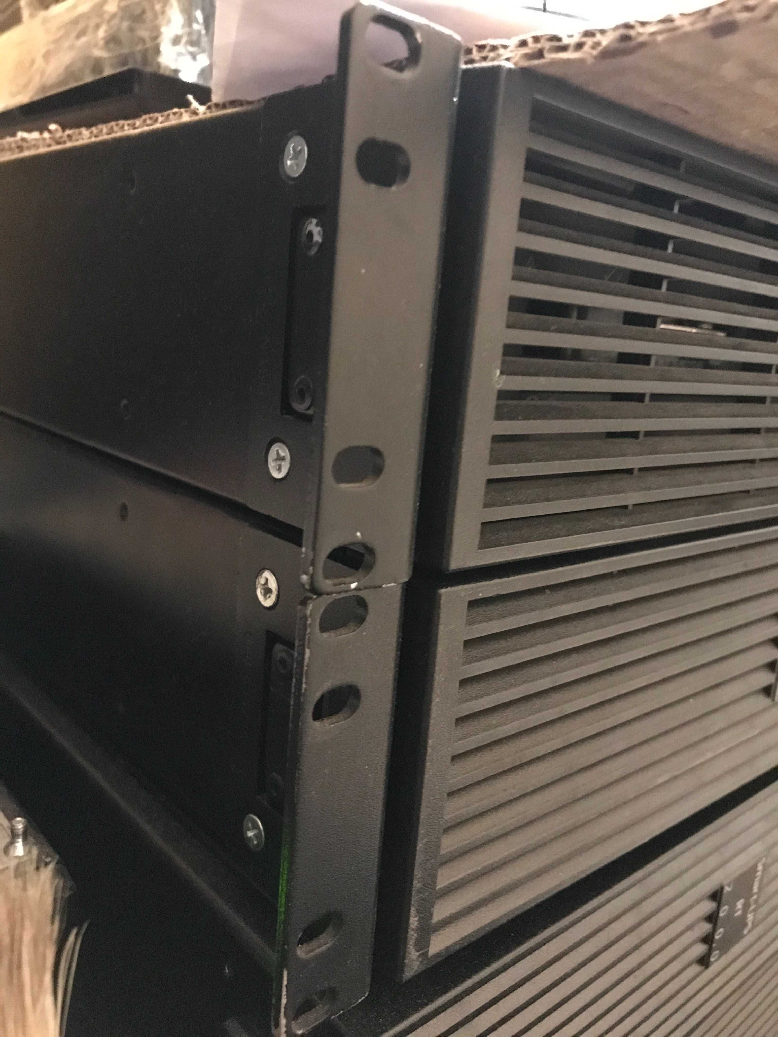 Бесперебойник ИБП APC Smart-UPS RT 1000VA SURT1000XLI