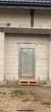 Drzwi budowlane tymczasowe
