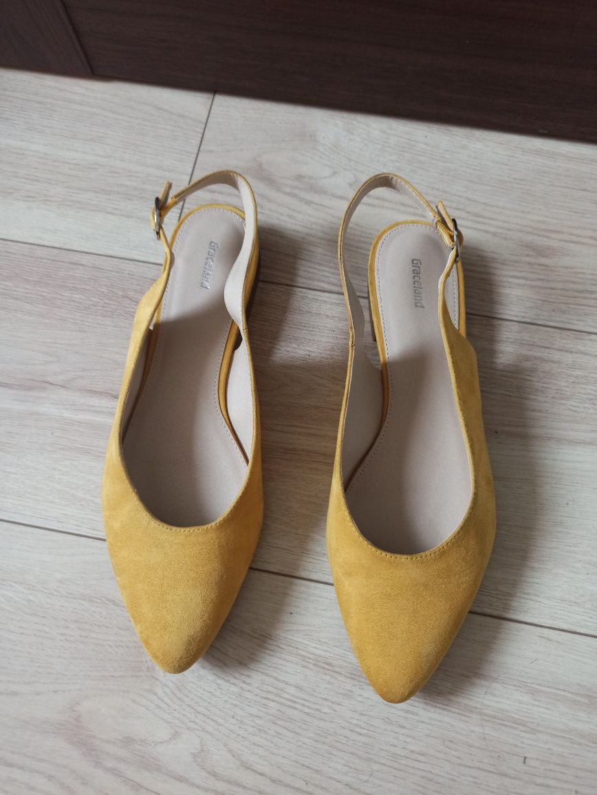 Buty damskie r. 43 żółte zamszowe