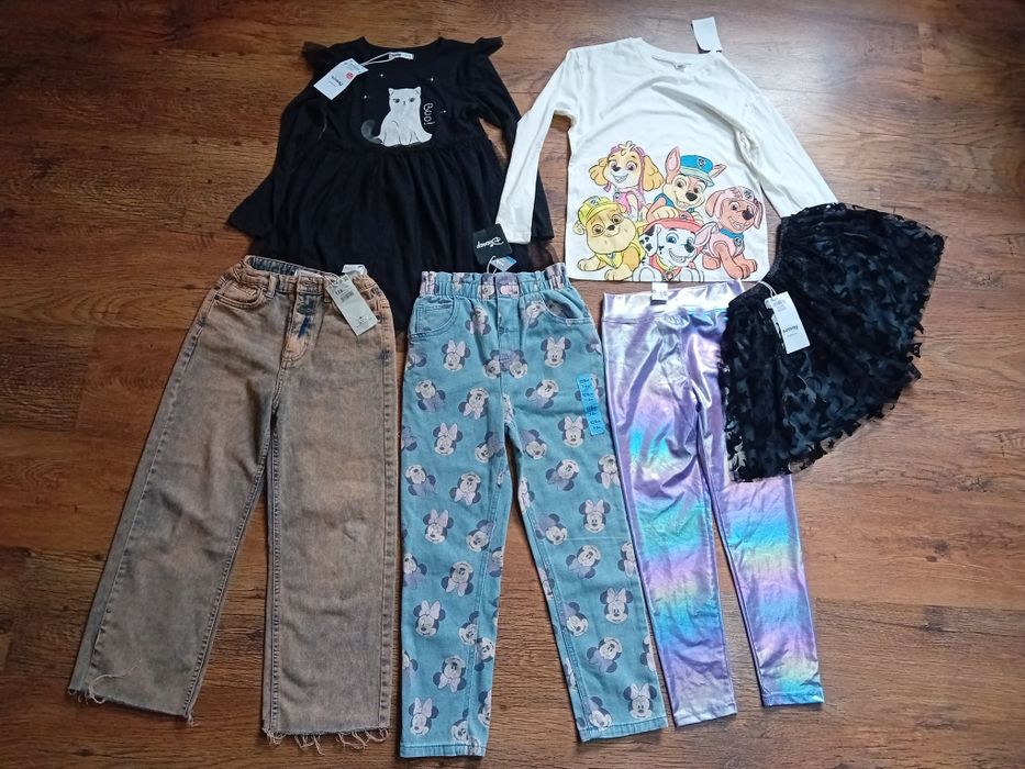 Zestaw nowych ciuszków r.122/128