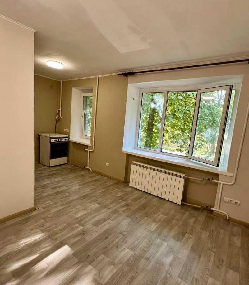 Продам 1-кімн. квартиру, вул. Олекси Тихого, м. Шулявська KL