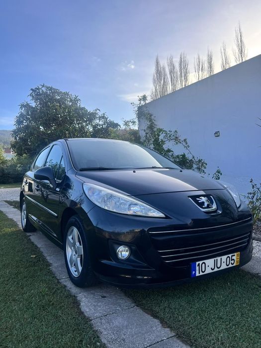 Peugeot 207 1.4 16V - Edição Millesim 200