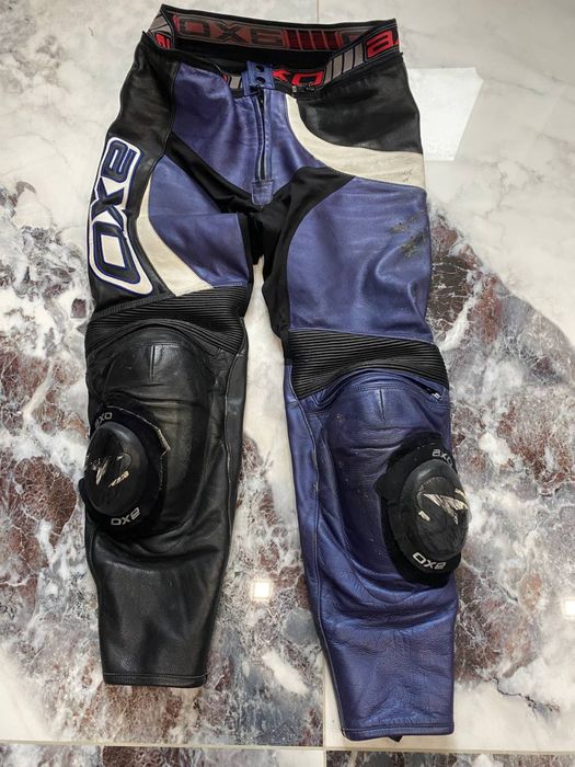Шкіряний мотокомбинезон AXO